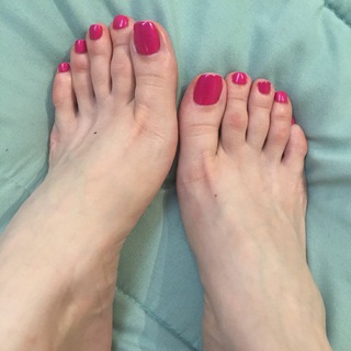 Only for Soles feet lover & Butts ❤