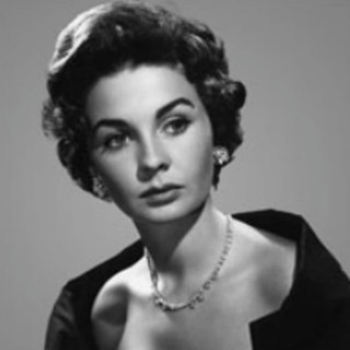 Оживить или анимировать фото AI