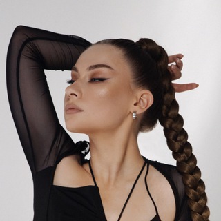 Которая с Владивостока