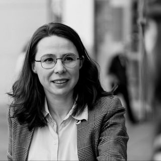 Ася и Политика