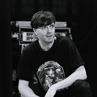 гений без ни