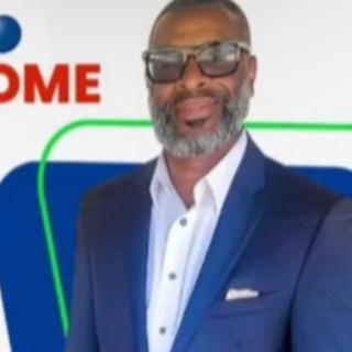 Dr. Etienne Graves Jr.