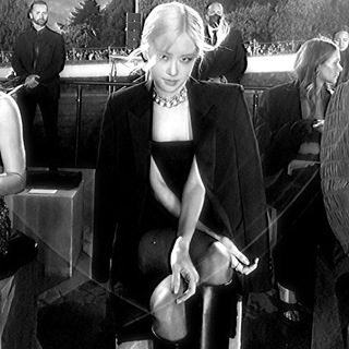 🅴 Explicit Content.