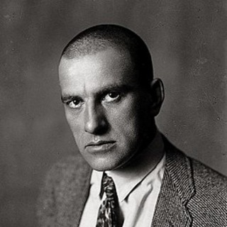 Искандер Ядгаров ✔