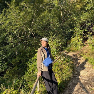 Лена фланёрствует