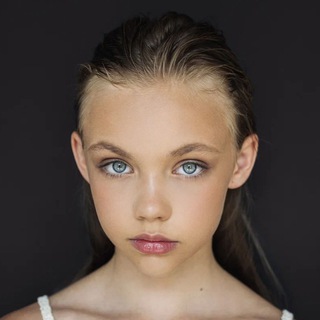 AURORA • @auroralevchenkko • Aurora Levchenko