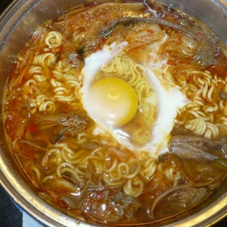 Кимчи ва рамён