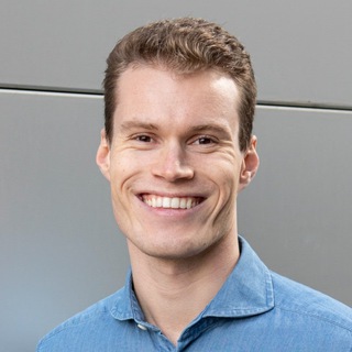 Harald Roine (The AI Growth Guy for B2B Founders)